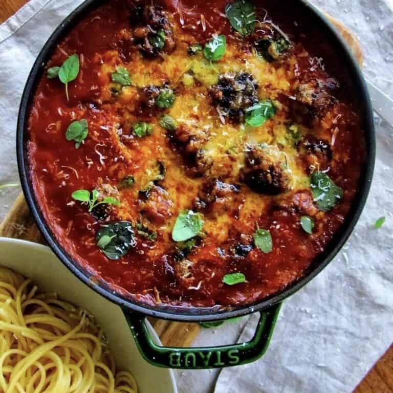 meatballs in cheesy tomato sauce